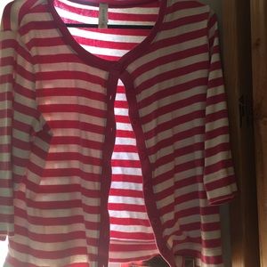 Button front top sz small